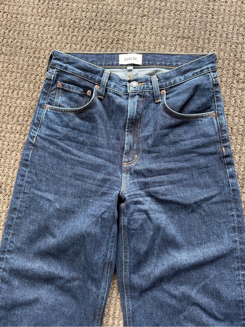 Agolde Low Curve Jean in Pendulum - Picture 5 of 11